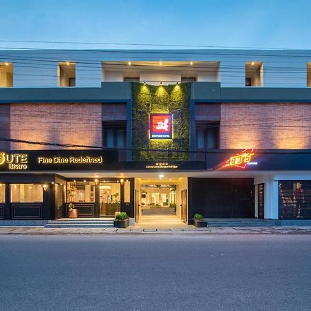 Time Square Boutique Hotel & Spa Alappuzha Kültér fotó
