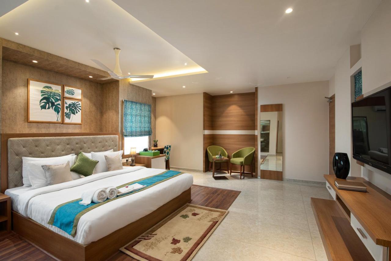 Time Square Boutique Hotel & Spa Alappuzha Kültér fotó