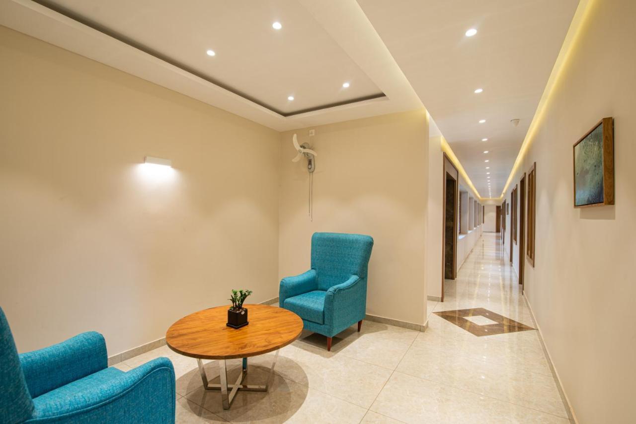 Time Square Boutique Hotel & Spa Alappuzha Kültér fotó