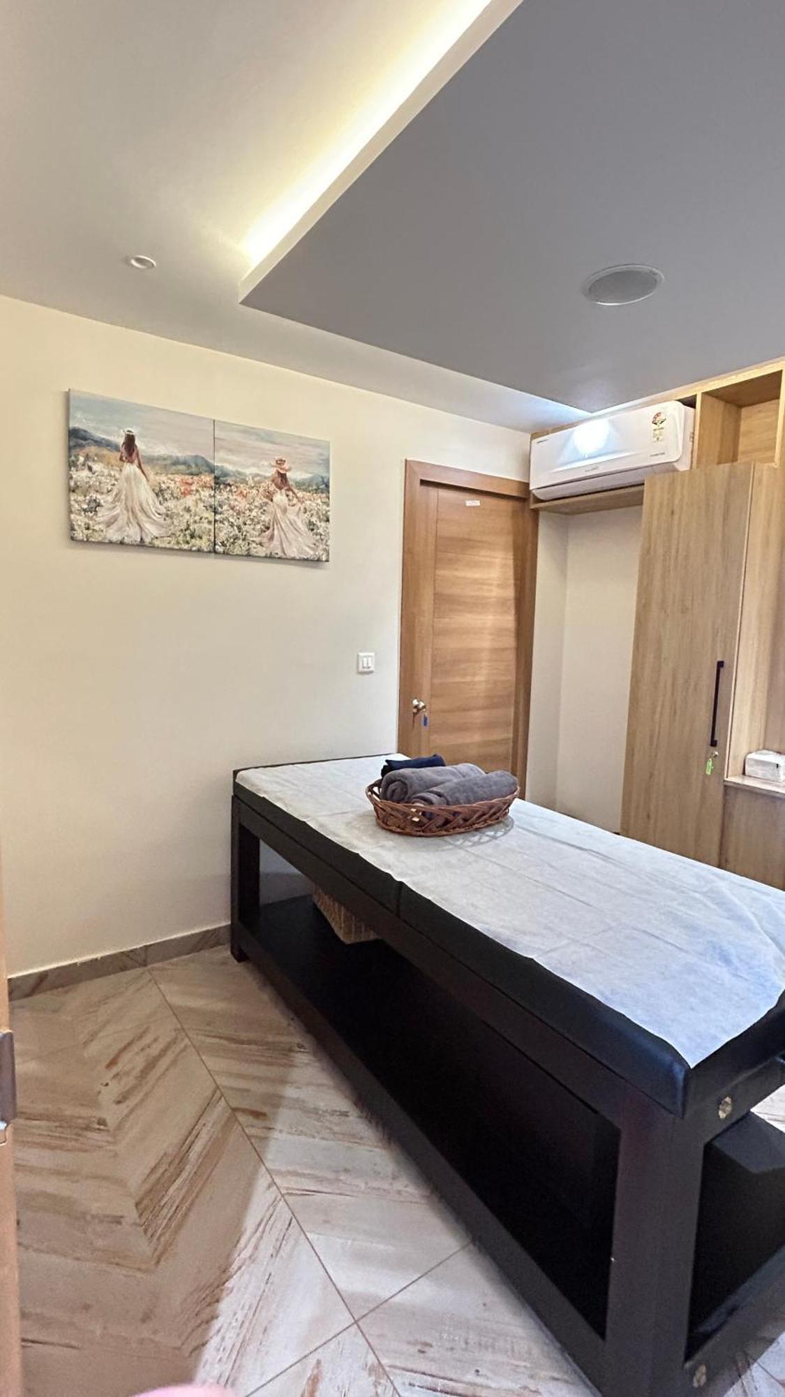 Time Square Boutique Hotel & Spa Alappuzha Kültér fotó